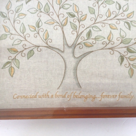 HALLMARK KEEPSAKE COLLECTION FAMILY TREE PICTURE NWT - Picture 6 of 14